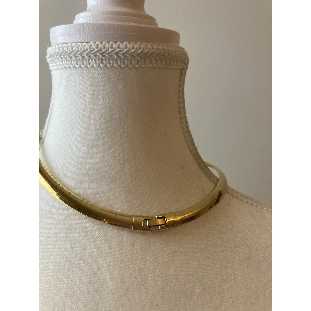 Gold Tone Omega Collar Necklace Segmented Choker Runway Glam Couture Thick